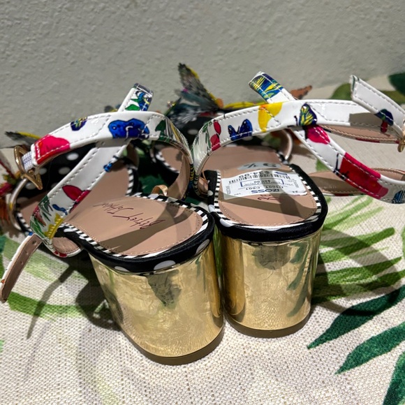 Betsey Johnson Polka Dot Butterfly Heels - Picture 7 of 7